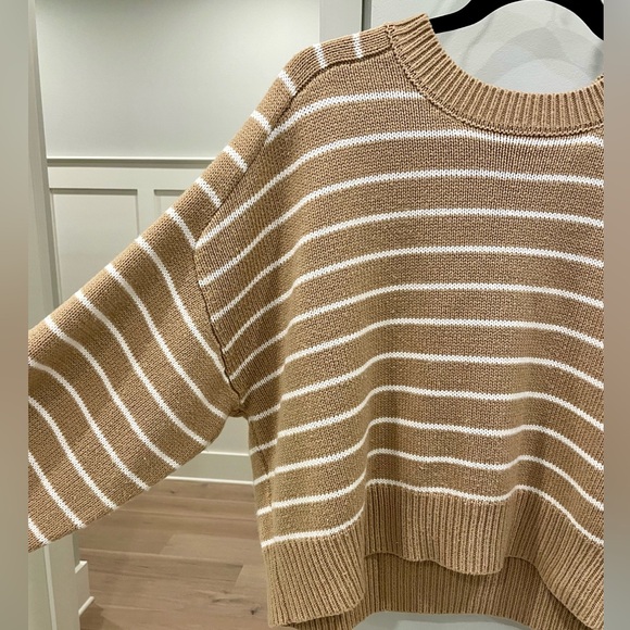 T Tahari Saddle Stripe Long Sleeve Khaki Sweater - Picture 2 of 6